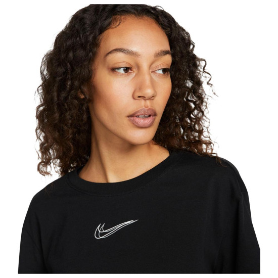 Nike Γυναικεία κοντομάνικη μπλούζα crop Nike Γυναικεία κοντομάνικη μπλούζα crop
